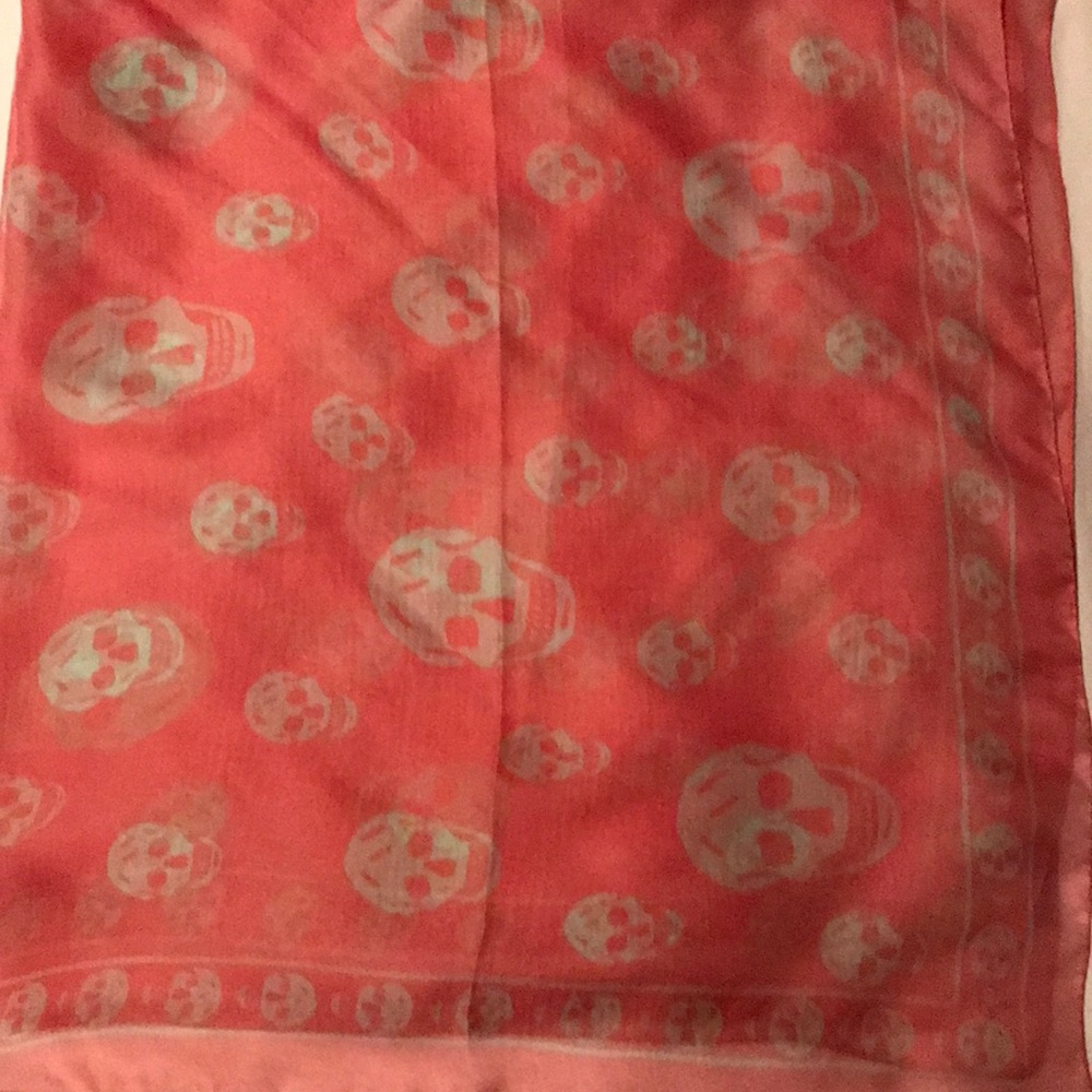 Alexander McQueen silk skull scarf